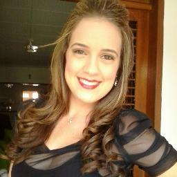 Taurina, 19 anos bem vividos, Natural de Belém-PB, Estudante de Farmácia na UFCG, Residente em Cuité, Chocolátra e Trezeana de coração.