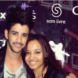 @Gusttavo_lima Quem sabe,então,por um acaso perdido no tempo ou no espaço,seus passos queiram se juntar aos meus? Te amo 3