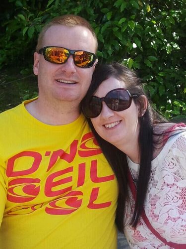 I am 36 years old and live with my wife Claire and two children. My two hobbies are swimming and archery.