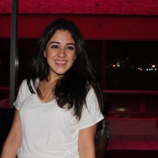 PauAizpurua's profile picture. Amante de los perros, Loca por las compras, Aficionada al cine.