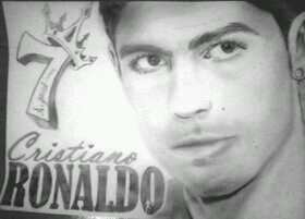 Escuchar música,patinar!!!,estar con los amigos y liar a la gente.Estudiante BOTIGERO CRREMOSOH y grafeno.@yeclanofutbolclub