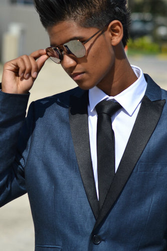 OFFICIAL w.$.m PAGE:
  Hey people this is boy called w.$.m i will surely follow you back..if you follow me!
  and looking for new friends..:)