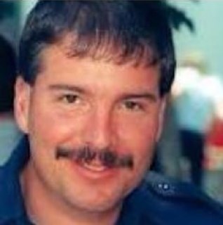 DenEimaiMpatsos's profile picture. Είμαι 17 χρονών και μου αρέσουν τα πάρτυ και τα ναρκωτικά όπως η μαριχουάνα. Στείλτε μου PM αν θέλετε να κάνουμε μαζί παράνομες δραστηριότητες lol