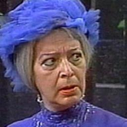 María de los Angelines Fernández Abad - La reconocida actriz que dió vida a “Doña Clotilde, la Bruja del 71 en El Chavo del Ocho.