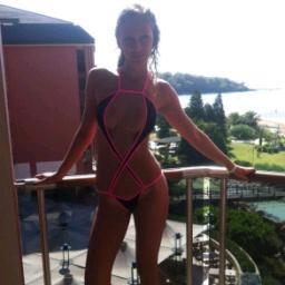 futurreexes's profile picture. Гус Хиддинк может тренировать по скайпу 50 команд.