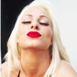 FrenchxDiva's profile picture. | Former WWE Diva, the sexiest of the sexy and owner of House of Maryse. | #HeelMaryse.