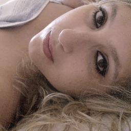 Abençoada, protegida e iluminada por Deus
( GERENTE - ANKÁRA MODELS DE ARARAS )
http://t.co/OfOfXMTTCy