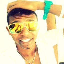 Adc aew meu facebook galera http://t.co/vblyMBl3Xd