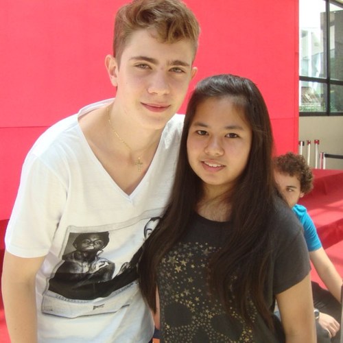 A alegria de saber que você existe me faz forte para suportar a tristeza da sua ausência.Te amo @Piconn Since: 24/04/12 (1-12-12) conheci o leo