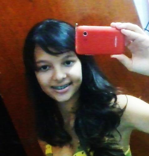 ''É preciso amar as pessoas como se nao houvesse amanhã.''