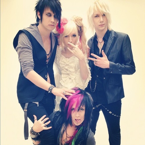 MADNESS_Mexico's profile picture. Seremedy MADNESS México http://t.co/kTjDlnOCtH
We follow back. Don't forget to recommend us.