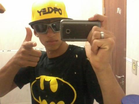McDeeh ( deilson jorge ) funk ostentação e putaria , lutador de MUAI-THAY na C.T.M. short combat ; solteiro :P