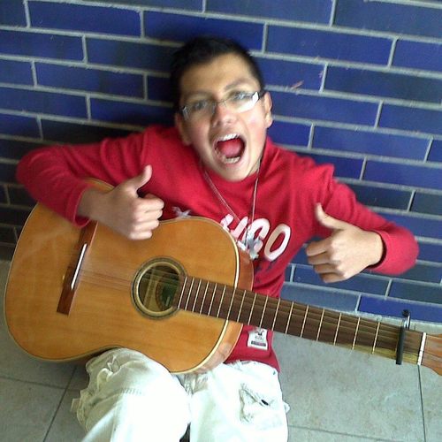 Angelprmr's profile picture. toco guitarra, honesto, romantico, y amo paramore