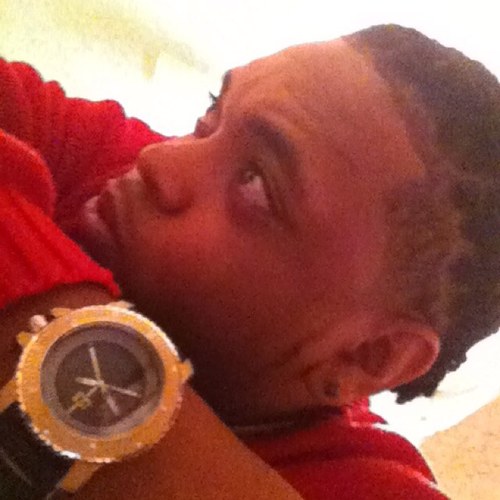 Im just young nigga chasing this paper my team gone eat $FAME$