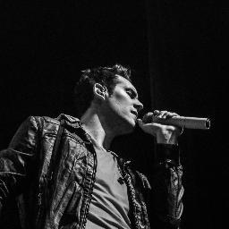 FernandoFreenz's profile picture. Looking for a good manager / Singer & Songwriter at Freenz / Official Website http://t.co/XWDGlgViKx