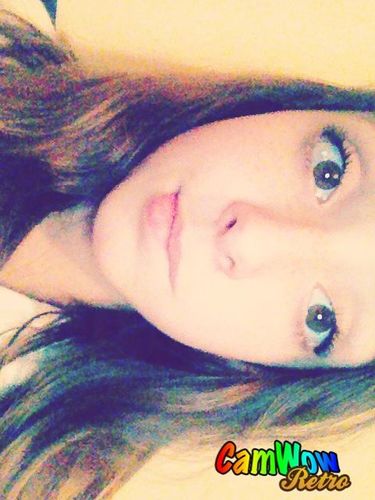 OKAY, MI CHIAMO ELISA HO 14 ANNI BESTEMMIO A VOLTE, SONO UNA DIRECTIONER E UNA BELIEBER. QUESTO È IL MIO SECONDO PROFILO IL PRIMO È @_choppichoppi