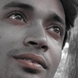 ☆In dis world of modernisatn nd practicality,we hardly listn 2 our hearts nd go completely by minds. ☆ ღ(◕‿-)ღ