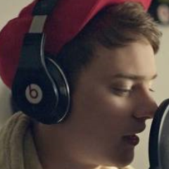 I£conormaynard I am his vegas girl not u