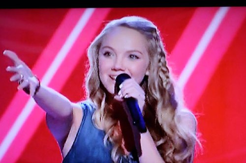 Supporting the amazing Danielle Bradbery winner of Season 4 of The Voice! Singing Phenomenon #TeamDanielle #TeamBlake #radberies