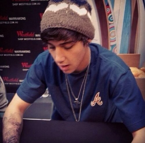 18, Aussie, Janoskians,