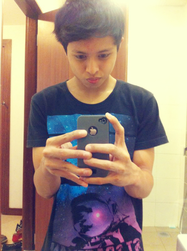 represents my country Brunei to do bboy,as they say KEEP CALM AND DO BBOY =D support me,support your country,brunei =) follow,followback deal?