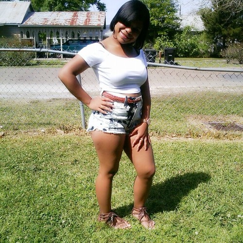 iSMOKE_GOODshit's profile picture. bio? NO NEED for ALLL dahtt. its SiMPlE you FOllOW mee & i FOllOW baqk❤ instagram: BlOW_MOE