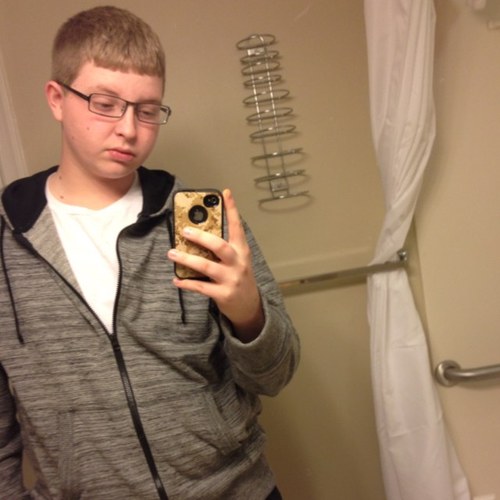 largent13's profile picture. Logan largent. Freshman. JHS. Holla at me