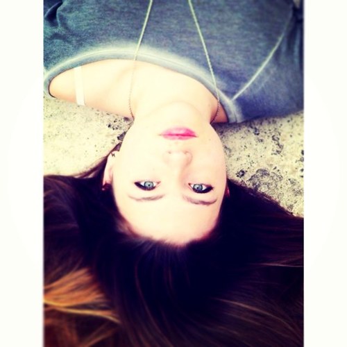 -'Meno sai, meglio stai.'† fuoriangelidentrosquali.
23/03/2013bestdayeverⓙ♡