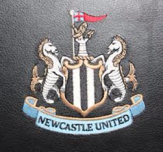 I love newcastle united and noel gallagher is my god!!