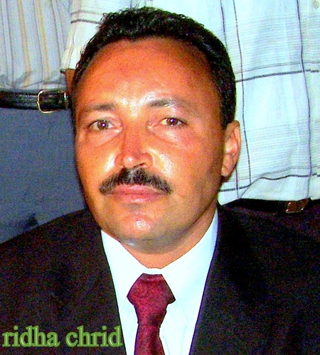 tunisien  .. 54 ans