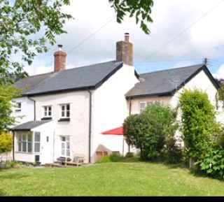 marshcottage's profile picture. Beautiful 17th century holiday cottage- sleeps 7- contempory and well equiped- south facing garden- accepts two well behaved dogs- set in glorious countryside