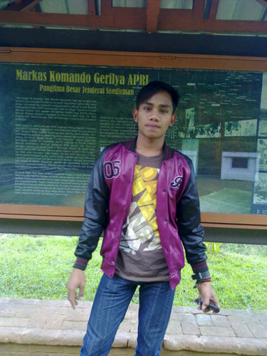 HidayatHuiday's profile picture. Gimini{gemi irit nakal juga imut}hehehe