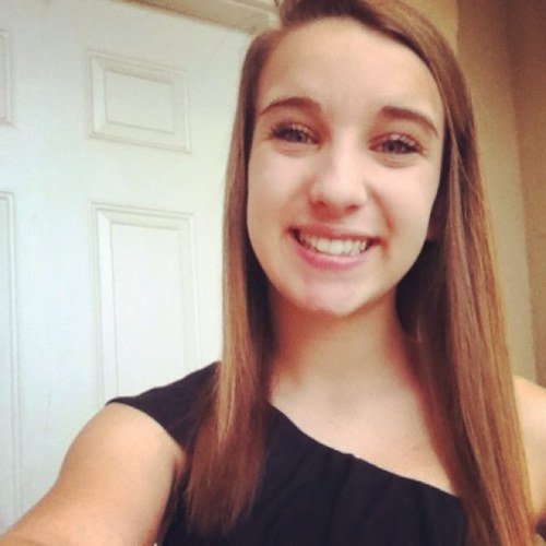 Im Kenzie✨Cheerleader✨8th Grade✨Follow mee✨