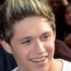 Olly Murs and Niall Horan ily.......Follow me, ill follow back :)same birthday as Niall 13th september xx