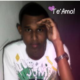 A qui Donde Me Vez Una Vez Tube Un Amor Que Era Mi Vida La Tube Que Olvidar Con El Alma Dolida Ahora Siento Que Poco A Poco El Corazon Cierra Sus Heridas