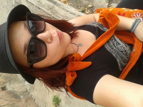 Fiorelletta's profile picture. Productora y Locutora en la 94.1 FM/ Melómana por excelencia/Futura comunicadora social/Mas clara que el agua