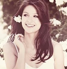 Estudiante del McKinley,Glee Cast,ahijada de Cooper,compañera de alegrias de Rachel.Amante de la vidDJDSKLWKIJANIDFJNIDKIAL