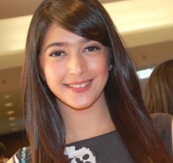 Official Twitter Fans Club Nabila Syakieb @nabilasyakieb in Malaysia
Keep calm down & folow @nabilasyakieb n I was folow by @nabilasyakieb :)