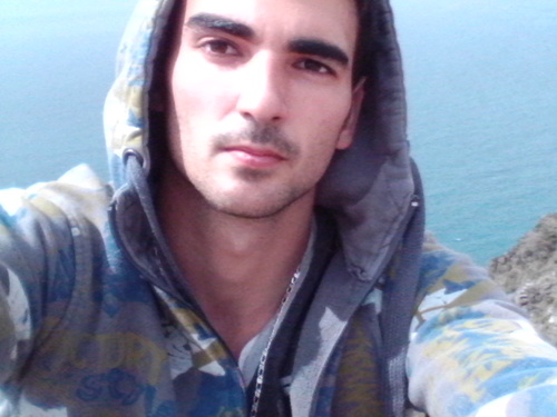 stiloBreaker's profile picture. sobre mi mil cosas preocupate de descubrirlo.                     y no de juzgarlo