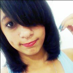 13 anooos , Estudaando , Naamoro , Signo Touro , Sonhoo em umm dia iiir noo Shooow doo Evanescence ee doo Paramoore Melhor ammiga doo Edson & daa Juulia *-*