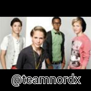 mainiac for life!! ik maak story's en ik ship mainiacs!! kijk bij mijn favo's en je kan mijn story's lezen!! xxjes