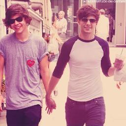 Oh_modest's profile picture. If you think Larry isn't real, please go away, thanks xxxx