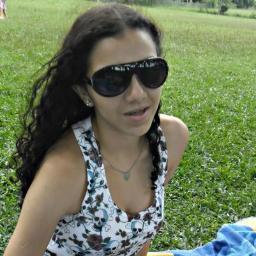 Nasci pra ser feliz e nao perfeita ;)