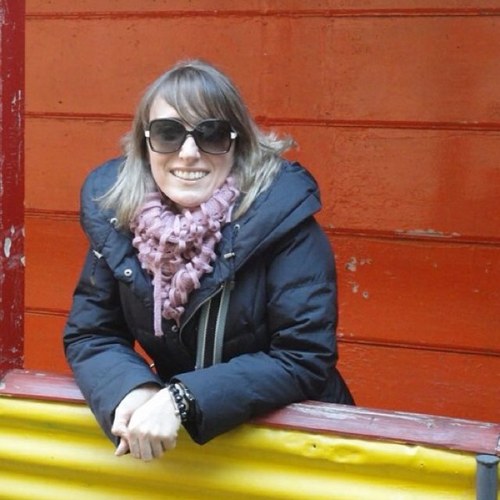 Lilian_Viana's profile picture. Publicitária, virginiana, apaixonada, corredora de rua, aprendiz de guitarrista e louca, mas gente boa.