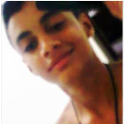 A amizade desenvolve a felicidade e reduz o sofrimento, duplicando a nossa alegria e dividindo a nossa dor.
http://t.co/TnHRUPRA6y 
http://t.co/BtyGelwKGu