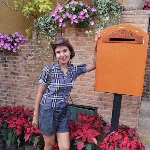 to_newja's profile picture. 