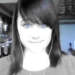 Guys, My name is Desiree, I have a nice face so you should like, follow me & I'll follow back? c: