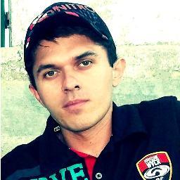 Estudante de administração.
Quando você tem determinação,os limites deixam de existir.