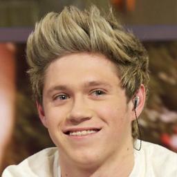 I eyed Blonde
I (directioner) love niall horan