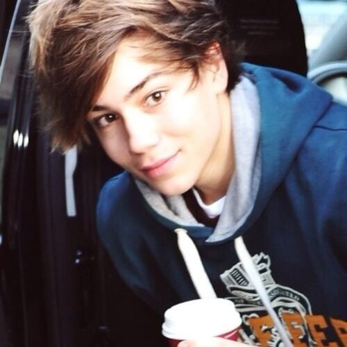 im a jcat #jcat #pinapplesonmyhead #Horses #monkeys George Josh JJ Jaymi UNIONJFOREVER xxxxx